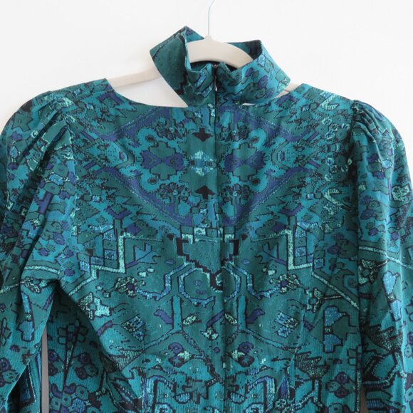 STONE COLD FOX 100% Silk Holloway Top in Green Carpet Boho Aztec - Size XS - Picture 10 of 14